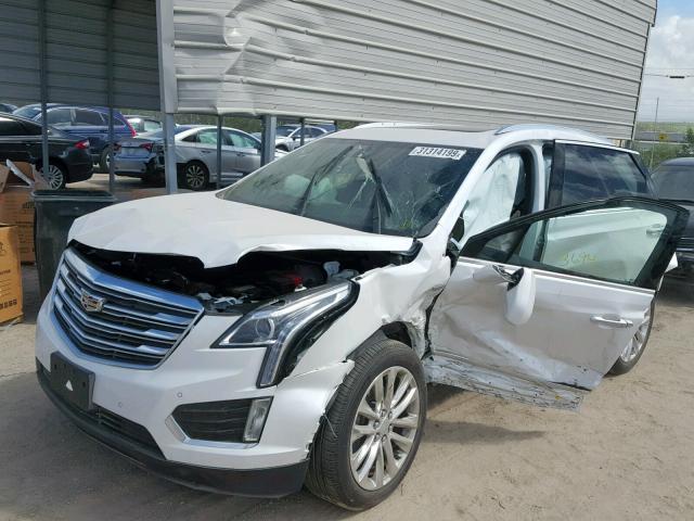 1GYKNDRS7KZ121686 - 2019 CADILLAC XT5 LUXURY WHITE photo 2