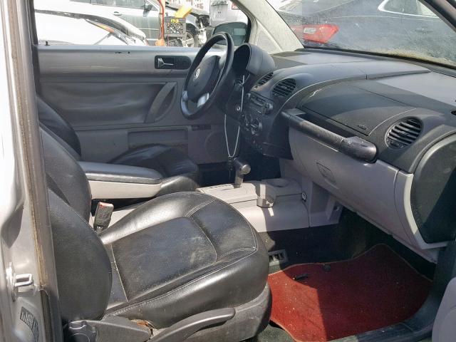 3VWCB21C51M444935 - 2001 VOLKSWAGEN NEW BEETLE Gümüş foto 5