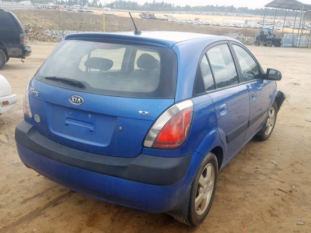 KNADE163466099693 - 2006 KIA RIO 5 BLUE photo 4