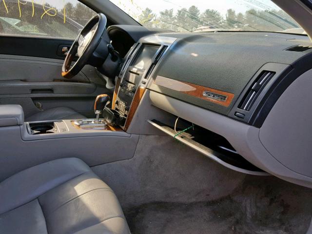 1G6DZ67A780198812 - 2008 CADILLAC STS GRAY photo 5