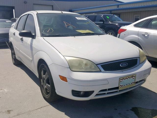 1FAFP34N26W185662 - 2006 FORD FOCUS ZX4 WHITE photo 1