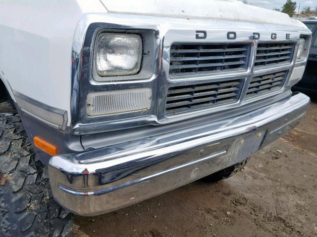 3B4GM17Z8NM510711 - 1992 DODGE RAMCHARGER WHITE photo 9