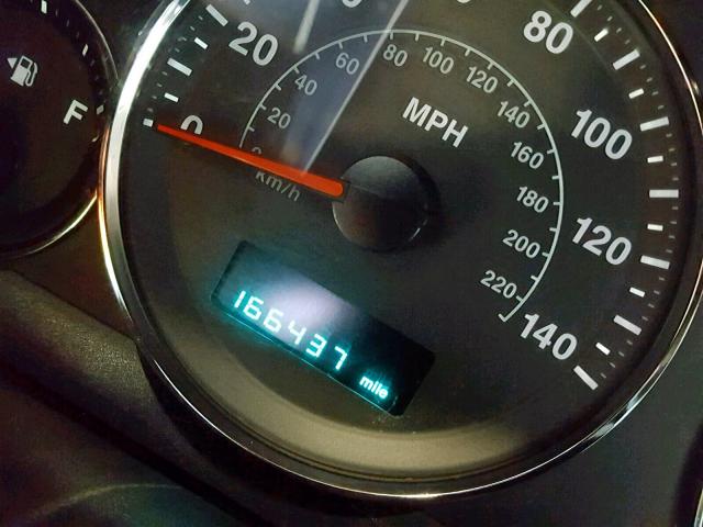 1J8HG48K46C124493 - 2006 JEEP COMMANDER 绿色 照片 8