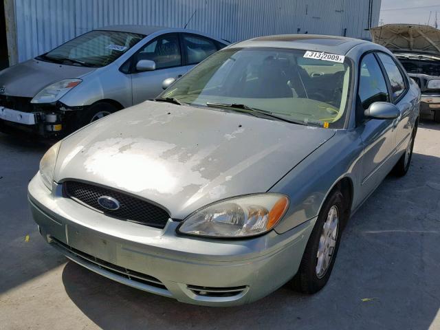 1FAFP56U66A166979 - 2006 FORD TAURUS SEL GREEN photo 2