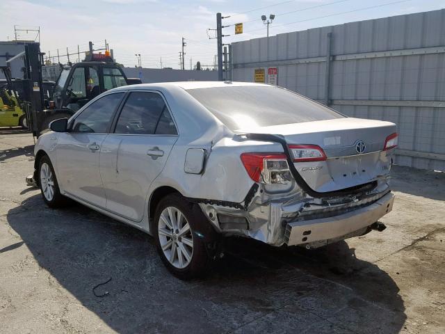 4T1BD1FK0EU131971 - 2014 TOYOTA CAMRY HYBR 银色 照片 3