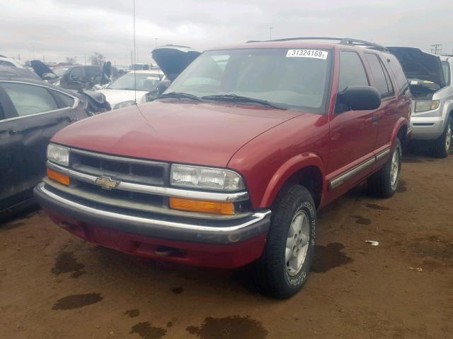 1GNDT13W91K219096 - 2001 CHEVROLET BLAZER RED photo 2