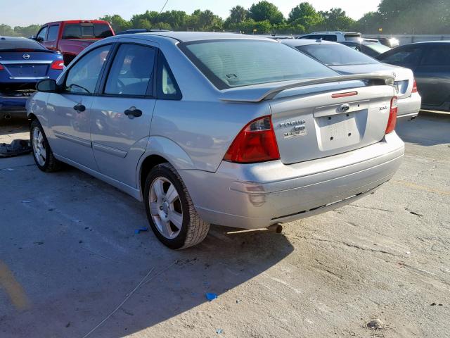 1FAFP34N75W271886 - 2005 FORD FOCUS ZX4 SILVER photo 3