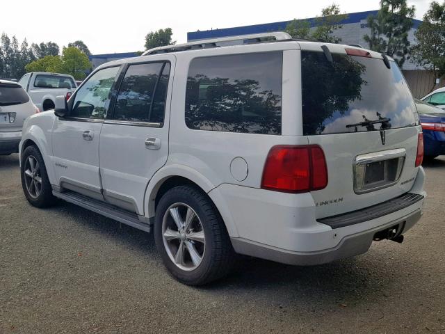 5LMFU28R84LJ08182 - 2004 LINCOLN NAVIGATOR Gümüş foto 3
