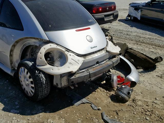 3VWCD31C34M412506 - 2004 VOLKSWAGEN NEW BEETLE Gümüş foto 9