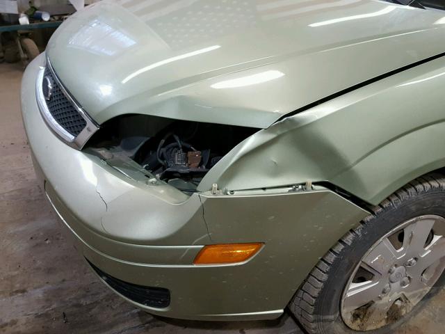 1FAHP34N87W262058 - 2007 FORD FOCUS ZX4 GREEN photo 9