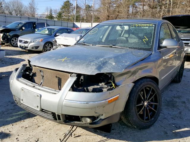 WVWTU63B05P020815 - 2005 VOLKSWAGEN PASSAT GLX 灰色 照片 2