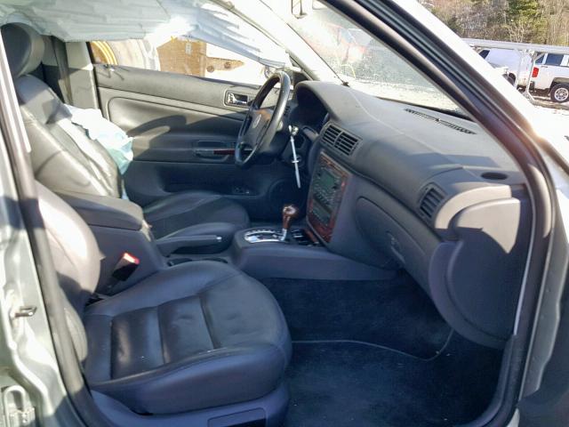 WVWTU63B05P020815 - 2005 VOLKSWAGEN PASSAT GLX 灰色 照片 5