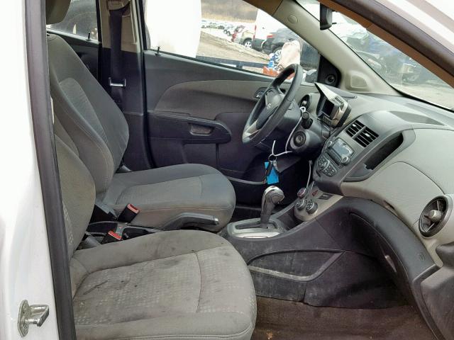 1G1JA5SH3C4151518 - 2012 CHEVROLET SONIC LS 白色 照片 5