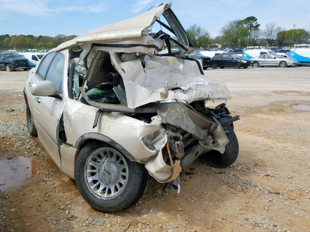 1LNHM83W42Y609288 - 2002 LINCOLN TOWN CAR C GOLD photo 1