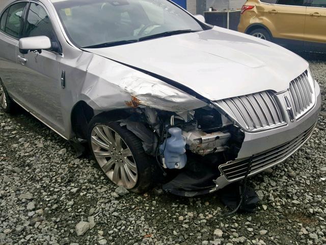 1LNHL9DR7AG608044 - 2010 LINCOLN MKS SILVER photo 9