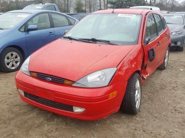 3FAHP37Z73R172993 - 2003 FORD FOCUS ZX5 RED photo 2