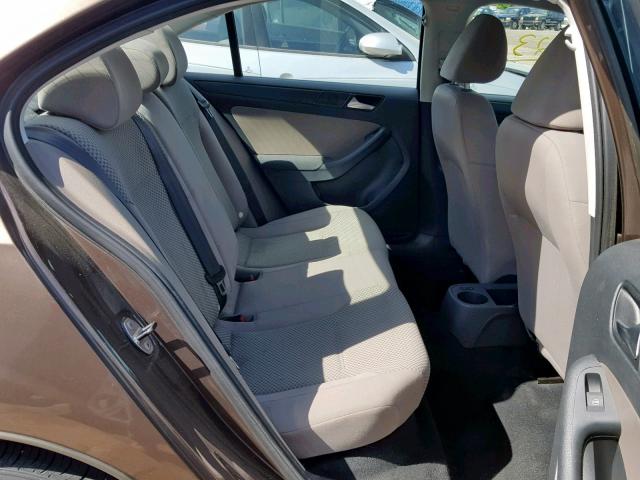 3VW2K7AJXCM309654 - 2012 VOLKSWAGEN JETTA BASE BROWN photo 6