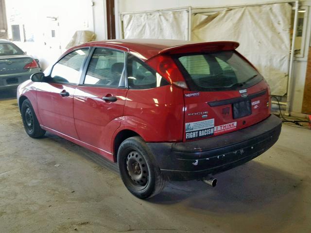 3FAFP37N55R135366 - 2005 FORD FOCUS ZX5 RED photo 3