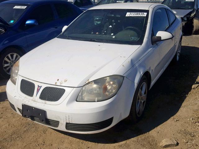 1G2AL15F877224671 - 2007 PONTIAC G5 WHITE photo 2