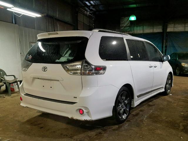 5TDXK3DC2GS723354 - 2016 TOYOTA SIENNA SE WHITE photo 4