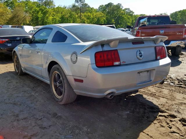 1ZVFT82H375305859 - 2007 FORD MUSTANG GT SILVER photo 3