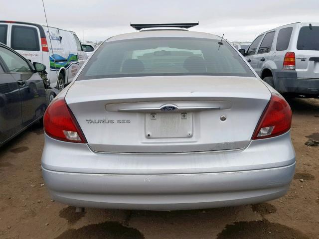 1FAFP55U71A165544 - 2001 FORD TAURUS SES SILVER photo 9