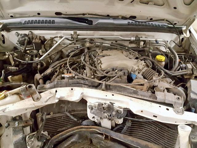 1N6ED27Y41C354490 - 2001 NISSAN FRONTIER C WHITE photo 7