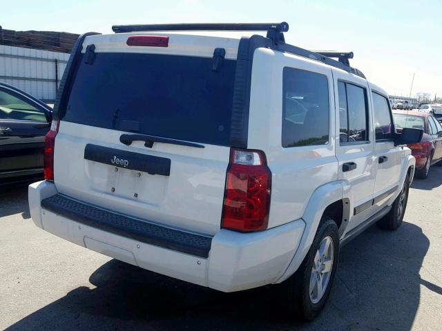 1J8HH48K06C349250 - 2006 JEEP COMMANDER WHITE photo 4
