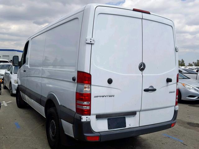 WD3PE7CD7HP381415 - 2017 MERCEDES-BENZ SPRINTER 2 WHITE photo 3