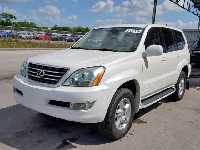 JTJBT20X760112857 - 2006 LEXUS GX 470 WHITE photo 2