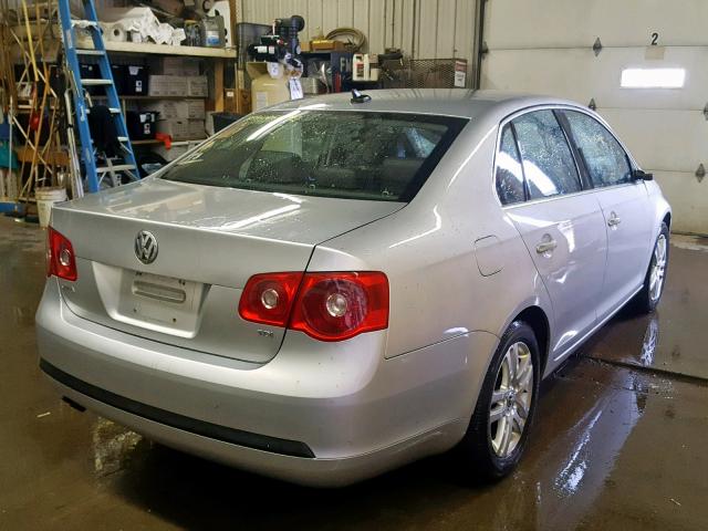 3VWDT71K96M042963 - 2006 VOLKSWAGEN JETTA TDI SILVER photo 4