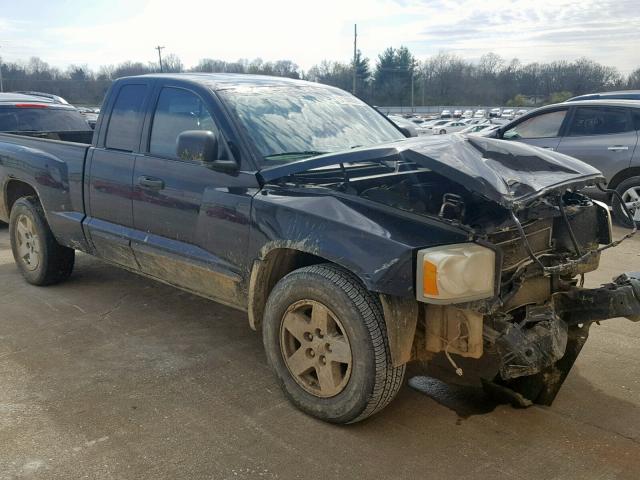 1D7HW42N95S233359 - 2005 DODGE DAKOTA SLT BLACK photo 1