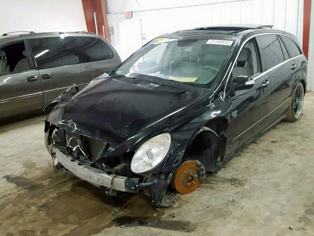 4JGCB75E46A006175 - 2006 MERCEDES-BENZ R 500 BLACK photo 2