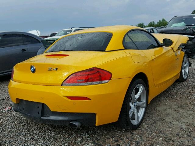 WBALM7C55DE385241 - 2013 BMW Z4 SDRIVE3 YELLOW photo 4