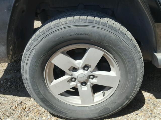 1J8HG48N86C231864 - 2006 JEEP COMMANDER BLACK photo 9