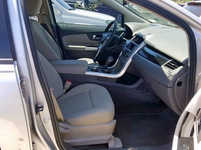 2FMDK3GC5DBE10256 - 2013 FORD EDGE SE SILVER photo 5