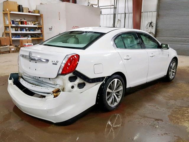 1LNHM94R29G613709 - 2009 LINCOLN MKS WHITE photo 4