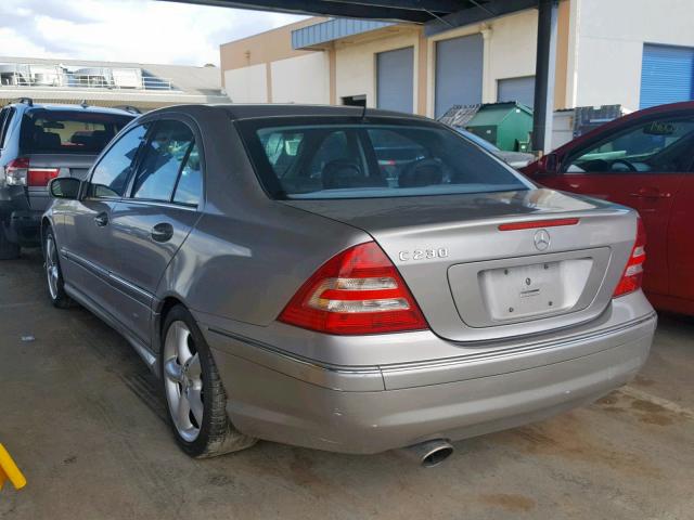 WDBRF40J75A769911 - 2005 MERCEDES-BENZ C 230K SPO BROWN photo 3