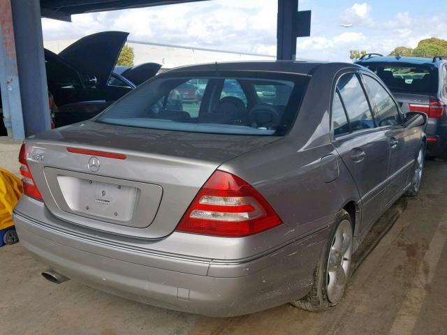 WDBRF40J75A769911 - 2005 MERCEDES-BENZ C 230K SPO BROWN photo 4