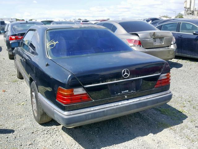 WDBEA52E5PB916338 - 1993 MERCEDES-BENZ 300 CE BLACK photo 3