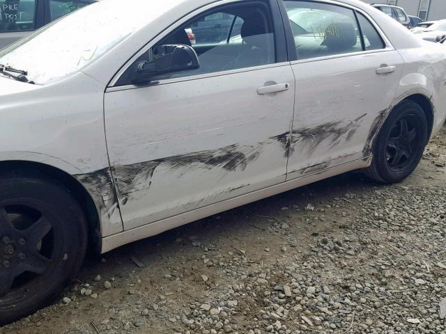 1G1ZA5EUXCF139124 - 2012 CHEVROLET MALIBU LS WHITE photo 9