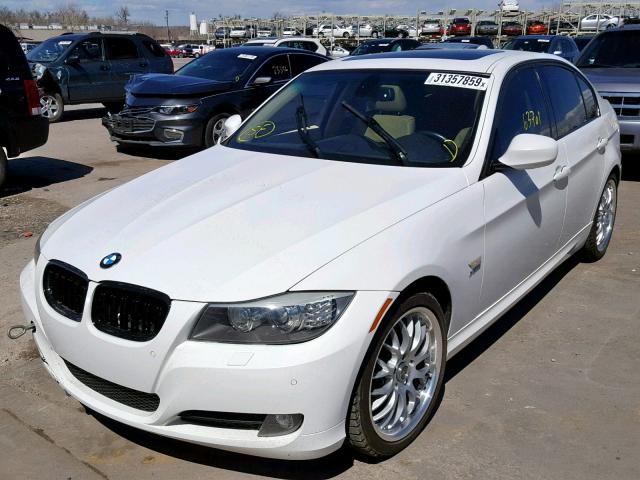 WBAPL33599A515842 - 2009 BMW 335 XI WHITE photo 2