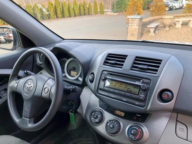 2T3BF4DV4CW185142 - 2012 TOYOTA RAV4 WHITE photo 7