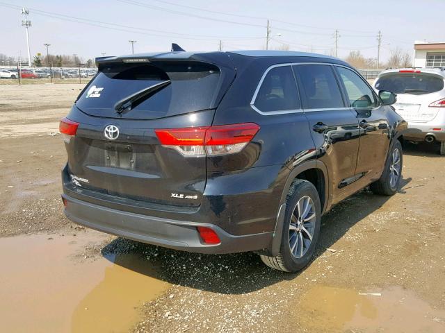 5TDJZRFH2HS466825 - 2017 TOYOTA HIGHLANDER BLACK photo 4