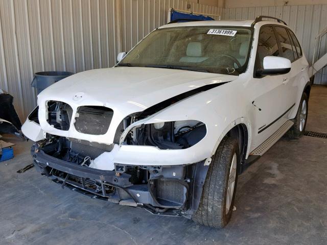 5UXZW0C51CL666802 - 2012 BMW X5 XDRIVE3 WHITE photo 2