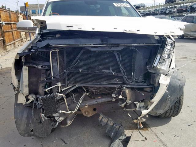 1GYS4HEF6BR237433 - 2011 CADILLAC ESCALADE E WHITE photo 9