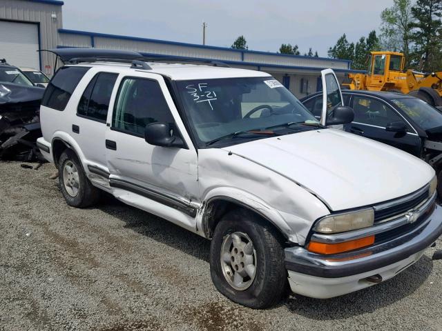 1GNDT13W6WK187084 - 1998 CHEVROLET BLAZER WHITE photo 1