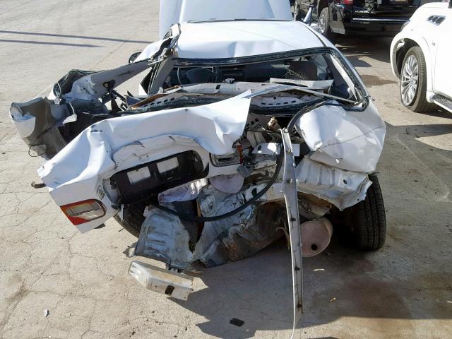 2HGEJ2129RH558695 - 1994 HONDA CIVIC DX WHITE photo 6