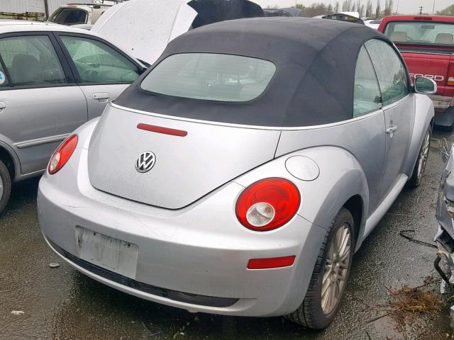 3VWRG31Y77M416754 - 2007 VOLKSWAGEN NEW BEETLE Gümüş foto 4