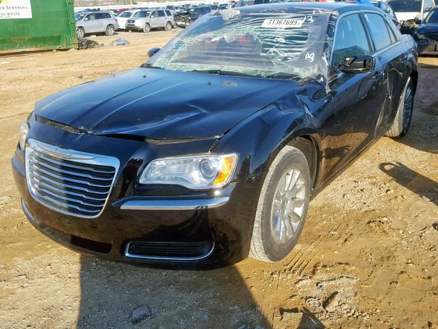 2C3CCAAG5DH515555 - 2013 CHRYSLER 300 BLACK photo 2